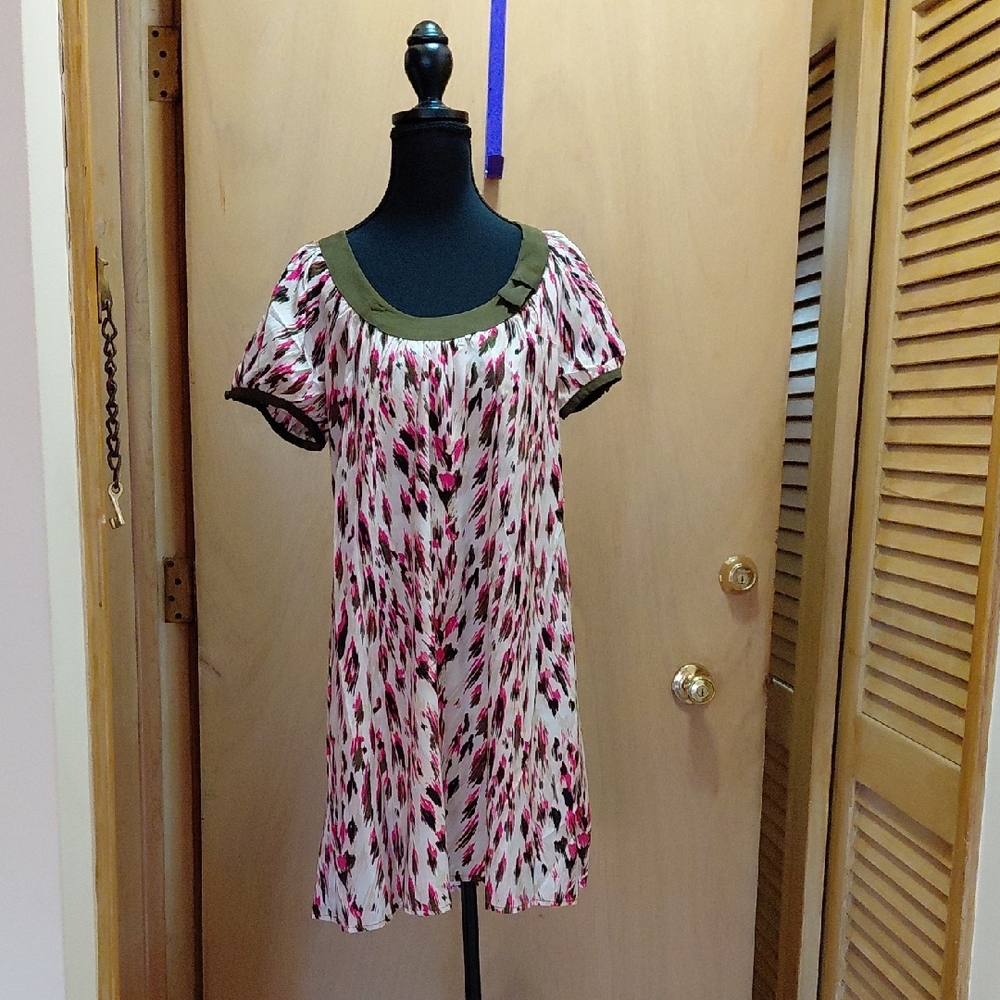 Vertigo Dress In Pink, White And Olive Green.